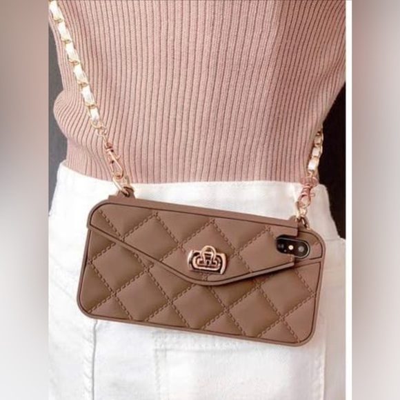 iPhone 11 pro max Case - Picture 7 of 15